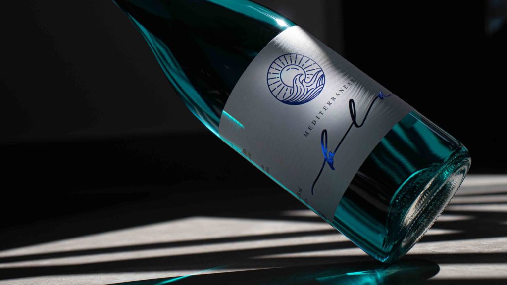 design2brand | Linos Wines | blue